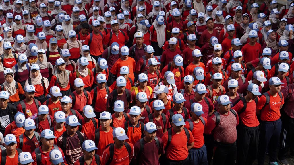 Budaya Dasar IBM: Transformasi SMK Negeri 2 Bawang Menuju Kelas Industri